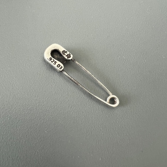 Chrome hearts safety pin - Picture 2 of 4
